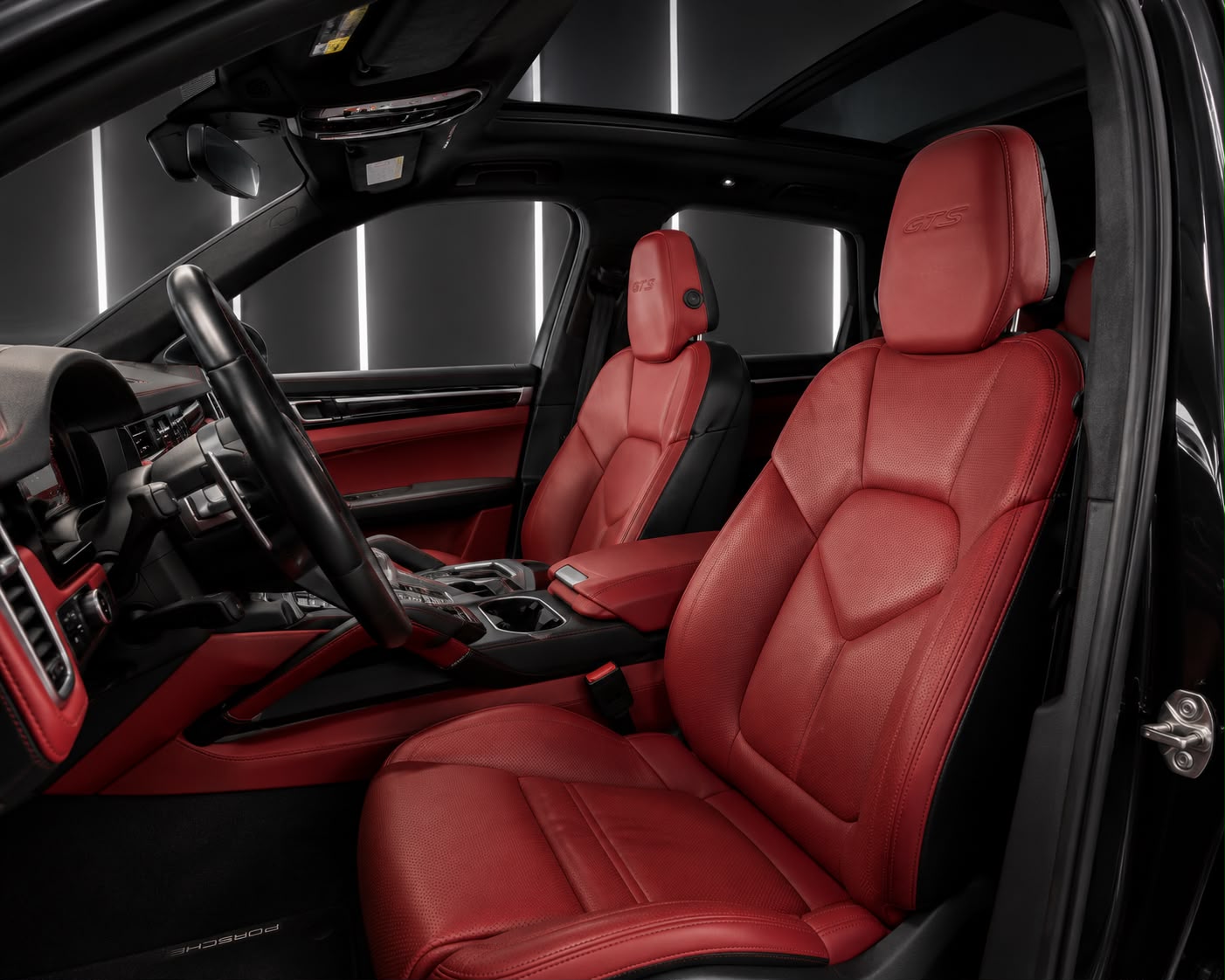 2017 Porsche Cayenne GTS