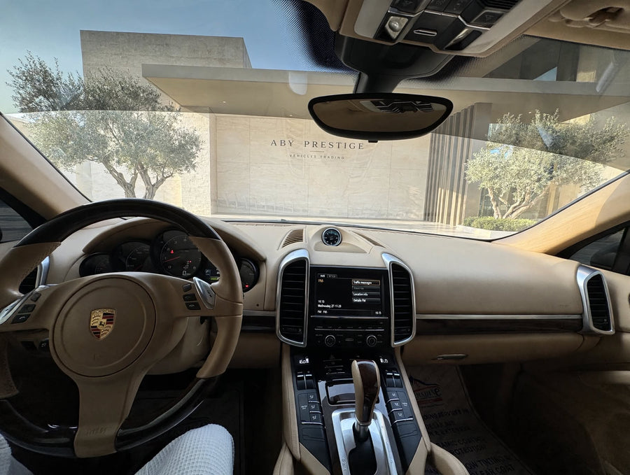 2011 Porsche Cayenne White